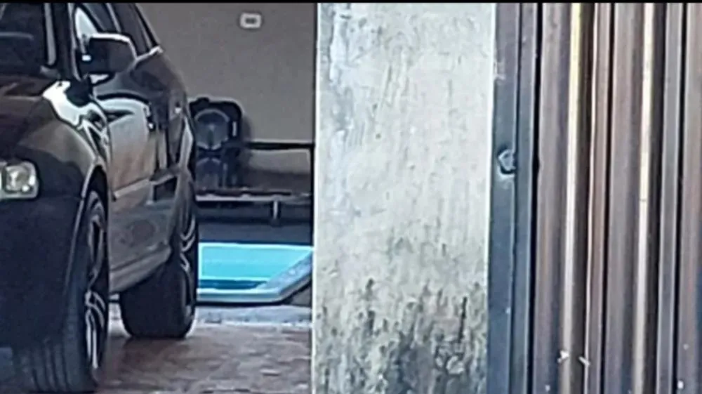 Criança que morreu afogada era autista e saiu enquanto mãe amamentava, diz familiar