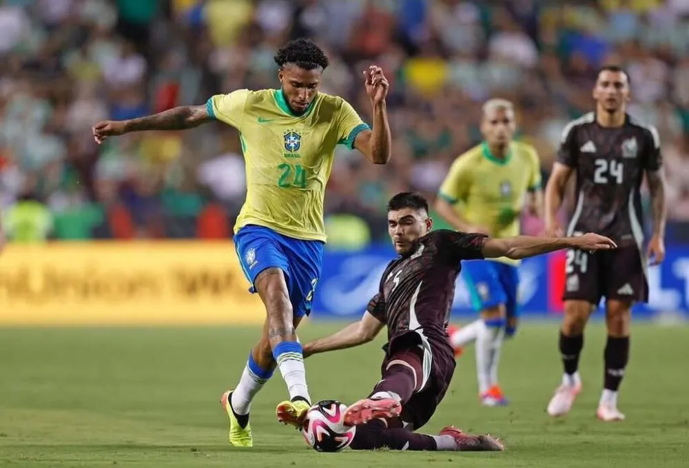 Éderson é convocado e MS volta a ter jogador na Copa após 32 anos... veja mais em https://www.campograndenews.com.br/esportes/ederson-e-convocado-e-ms-volta-a-ter-jogador-na-copa-apos-32-anos