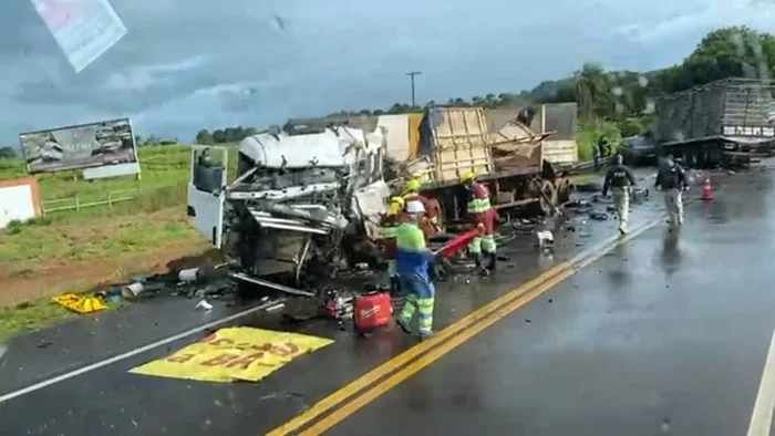 Acidente na BR-163, em Bandeirantes, deixa um morto e três feridos