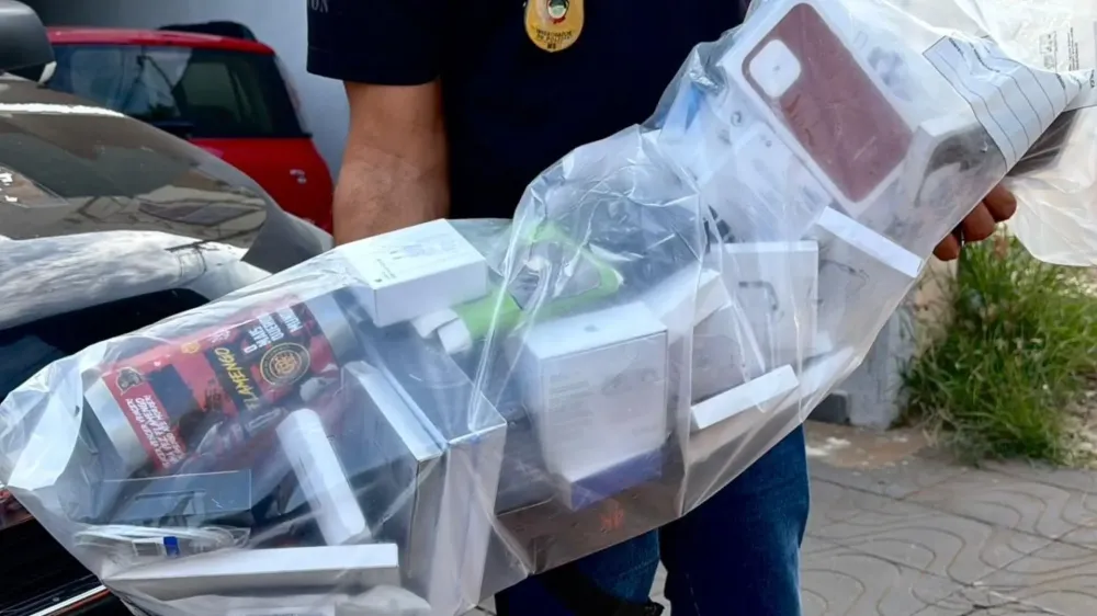 Chineses são presos em flagrante por descaminho e contrabando em lojas no Centro de Campo Grande