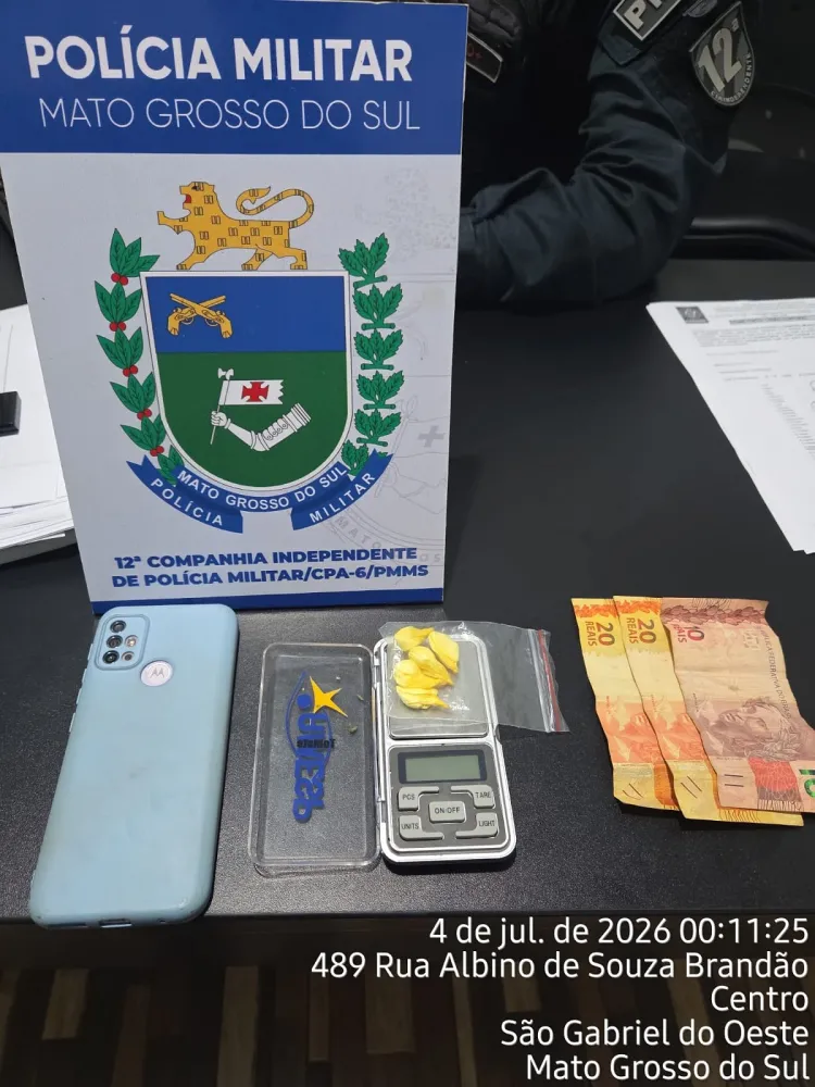 Adolescente de 17 anos é apreendido com cocaína e confessa tráfico de drogas em São Gabriel do Oeste