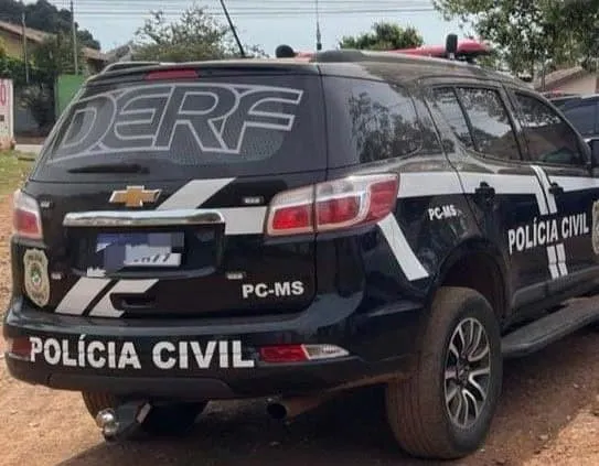 Suspeito de integrar facção e participar da morte de policial civil morre em confronto na fronteira