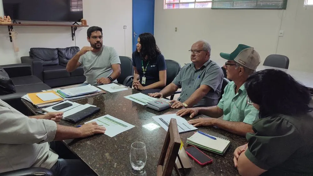 Vereador José Armando participa de reunião sobre o ITR e melhorias nas estradas rurais