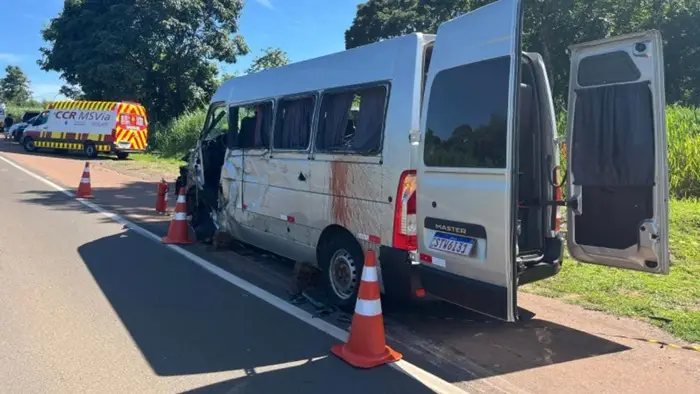 Identificada vítima fatal de acidente entre van e carreta na BR-163 em Rio Verde de MT
