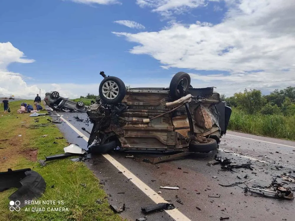 Colisão na BR-163 em São Gabriel do Oeste deixa quatro feridos