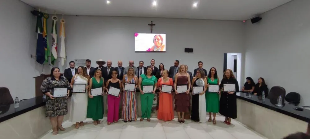 Câmara Municipal de Rio Verde Realiza Homenagem às Mulheres Destaque em Celebração ao Dia Internacional da Mulher