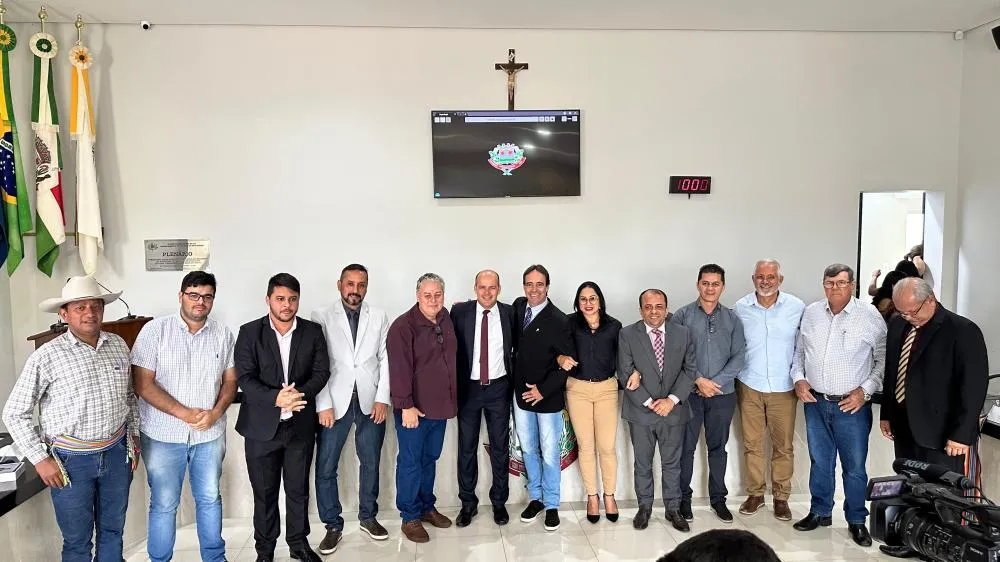 Vereador Jeovani Presta Contas e Pleiteia Reeleição à Presidência da UCVMS em Visita à Câmara Municipal de Rio Verde
