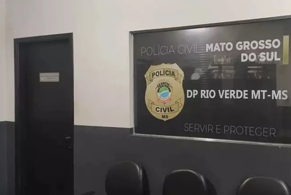 Portões de ferro são furtados de salão de eventos no centro de Rio Verde