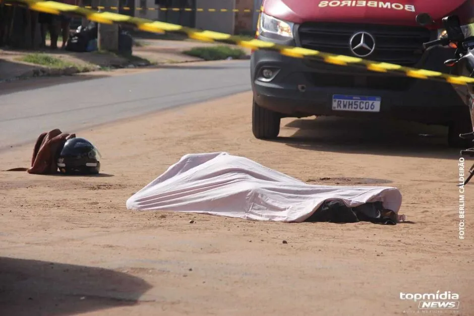 Motociclista morre em acidente com ônibus no Los Angeles 